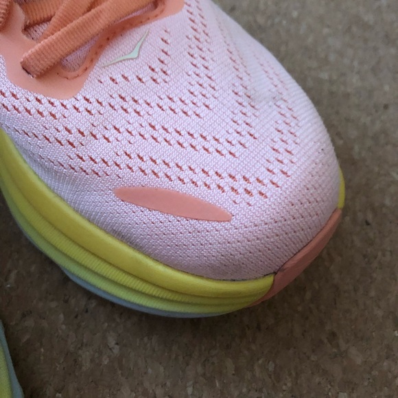 Hoka - Picture 9 of 12